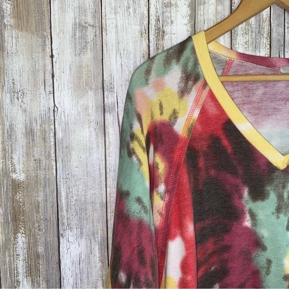 Jodifl Tie Dye Oversized Sweatshirt - Picture 4 of 6